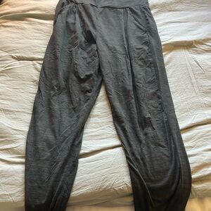 Women’s Vuori Harem Joggers- no tag